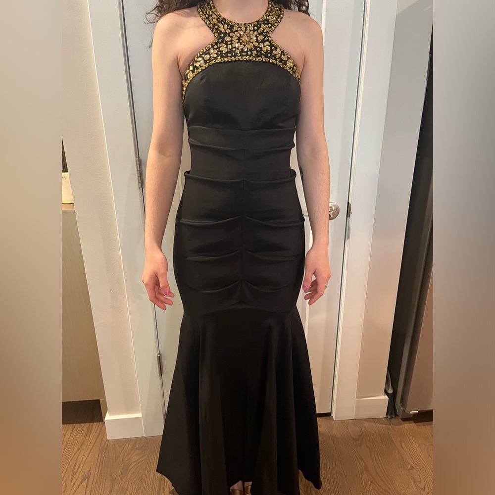 Xscape black evening dress size 6 new without tags
